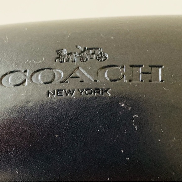 Coach glasses case - Picture 5 of 10